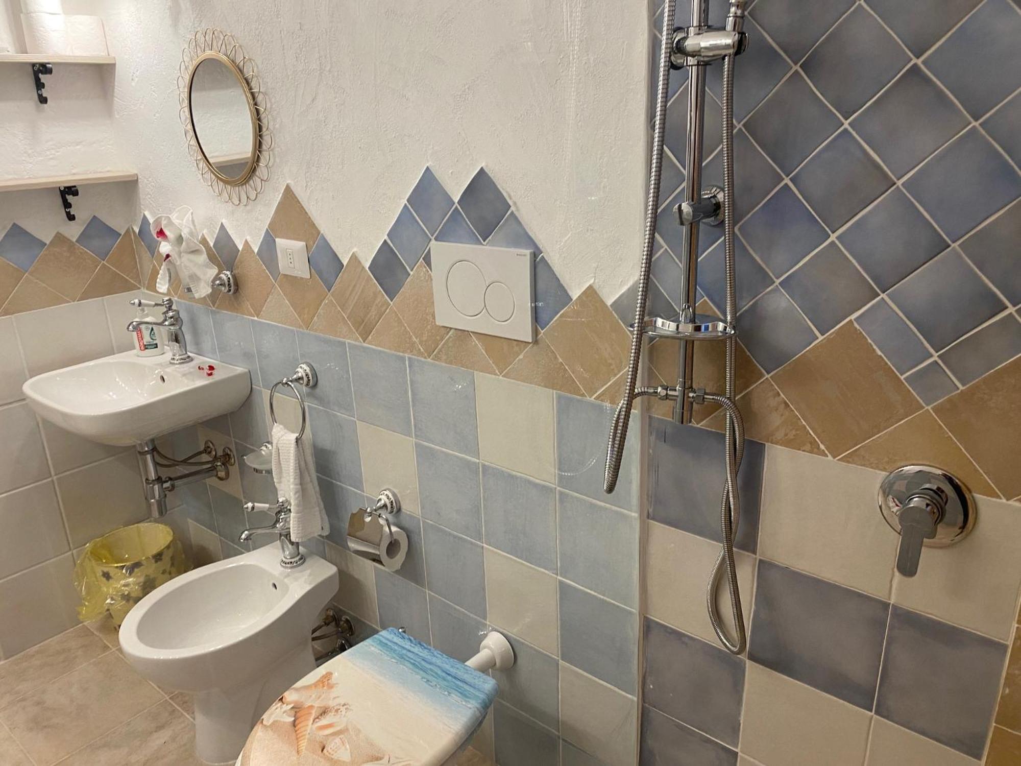 B&B Oltremare 카니지오네 외부 사진